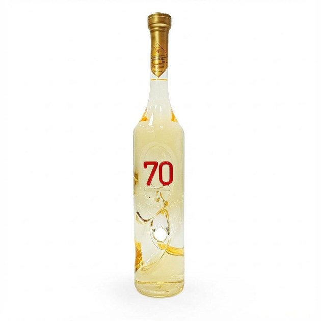 70 Bor Feher Csavart Fujt