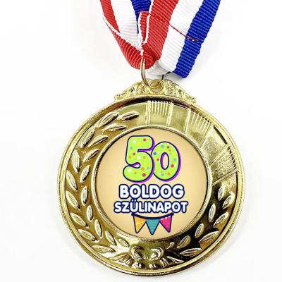 Erm064 Arany Szinu Erem Szalaggal 50 Boldog Szulinapot Ajandek 50 Szulinapra